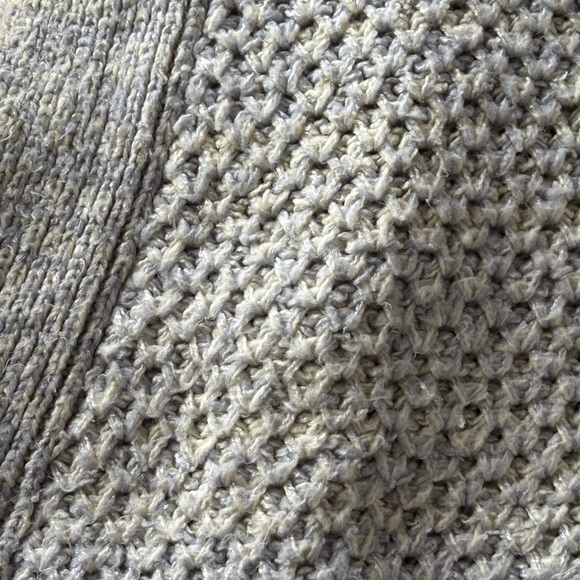 Cozy Knit Cardigan with Pockets - Picture 3 of 4